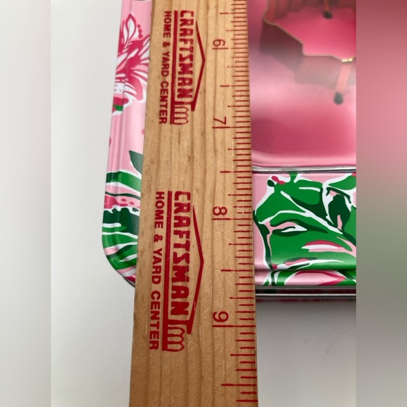 NEW Lilly Pulitzer GWP Cookie Exchange Kit With Cookie Cutters and Tin - Picture 7 of 8